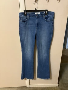 Jessica Simpson Truly Yours Bootcut Jeans Sz 32 Actual 36x31 Sz 14/16 - Picture 1 of 11