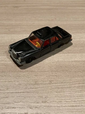 Siku V 244 - V 256 - Mercedes-Benz 250 SE - TAXI - Germany - Immagine 1 di 4