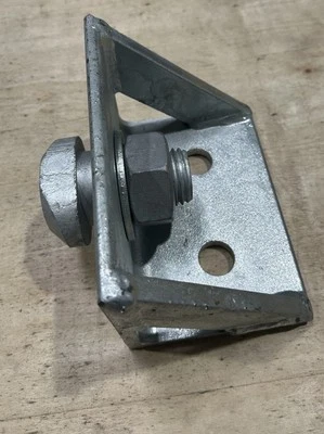 Universal Shipping Container Bracket Inc LUG-001 - image 1 of 4