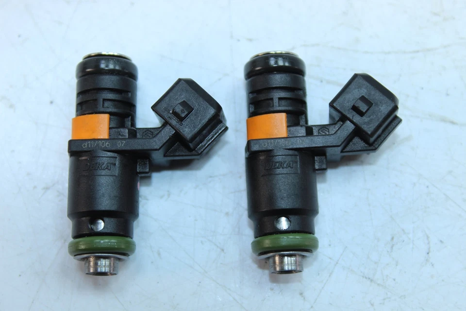 2012 Ducati Monster 1100 EVO ABS CONJUNTO INJETOR DE COMBUSTÍVEL FABRICANTE DE EQUIPAMENTO ORIGINAL 28040231A - Imagem 1 de 4