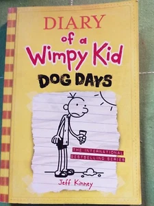 Libro per ragazzi illustrato. Lngua Inglese Diary of a Wimpy Kid Dog Days - Foto 1 di 4