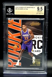 DEANDRE AYTON 18-19 ROOKIE ASSOLUTO RC #56 BGS 9.5 - Foto 1 di 2