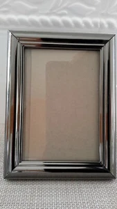 Vintage MTB Korea Silver Tone Metal Easel Picture Photo Frame 3.0''x4.5'' EUC - Picture 1 of 12