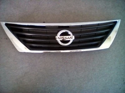 Nissan 62310-3BA5A 2012-2014 Versa Sedan Chrome Grille with Emblem OEM - Image 1 of 4