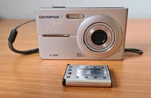 Cámara digital compacta Olympus C-25 8,0 MP plateada probada con batería sin cargador - Imagen 1 de 14