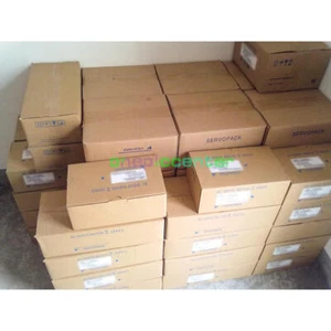 NEU 1 Stück Yaskawa SGM-04A312C Servomotor - Bild 1 von 1
