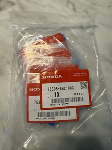 Genuine OEM Honda Clip Side Molding Moulding Protector 75305-SH2-003 - Picture 1 of 1
