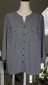 Notations Womens Size L Black White Stripe V-neck 3/4 Roll Tab Sleeves Blouse - Picture 1 of 8