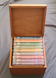 Kavanagh Q.C. Complete Collector’s Edition Wooden Box DVD Set - Imagen 1 de 7
