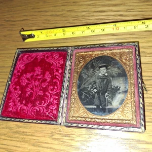 VICTORIAN(AMBROTYPE/TIN TYPE?)REAL PHOTOGRAPH(CASED) YOUNG BOY - Foto 1 di 3