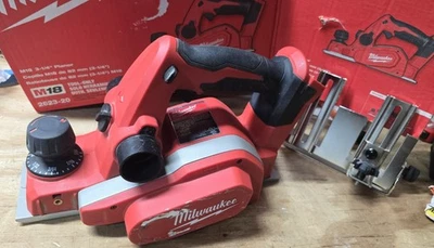 TESTED Milwaukee 2623-20 M18 18V Cordless 3-1/4" Planer (Tool Only) 27/64" - Image 1 of 4
