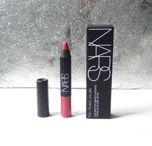 NARS Velvet Matte Lip Pencil in Dolce Vita 1.8g New Unused Boxed - Picture 1 of 3
