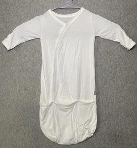 Kyte Baby Schlafkleid weiß mit Knöpfen Größe 0-3 Monate - Bild 1 von 10