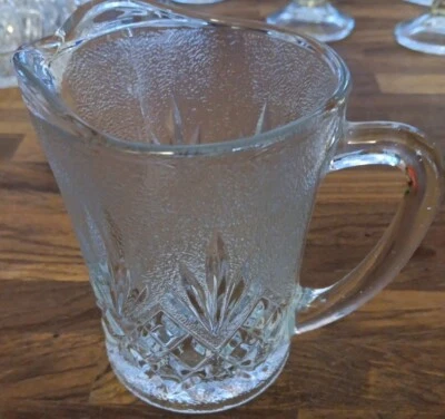 Vidrio prensado/cortado jarra KIG vintage de 5" con diamantes, hojas de palma, esmerilado  Foto 1 de 4