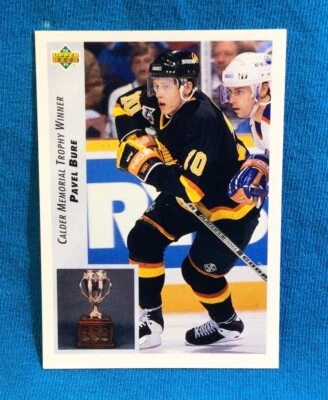 1992-93 Upper Deck - #431 Pavel Bure (Calder Trophy) Vancouver Canucks - Image 1 of 2