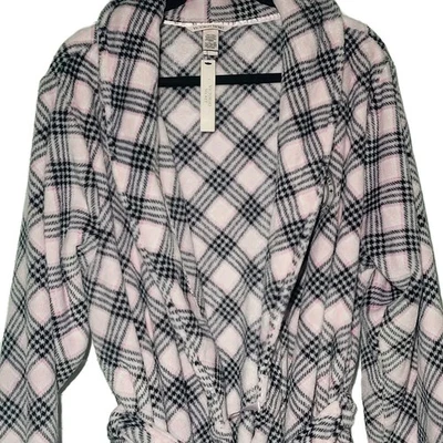 Victoria's Secret Robe 尺寸 XL 签名系列 舒适粉色和黑色格子 全新带标签 — 第 1/4 张图片