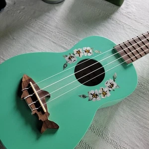 Kala MK-SS-GRN Makala Shark Soprano Ukulele Surf Green Mahogany Neck Rosewood - Picture 1 of 10