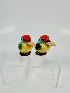 Vintage MiniatureGermany Porcelain Salt & Pepper Shakers Tropical Bird Figurines - Picture 1 of 9