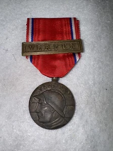 WW1 Original French Verdun Medal 1916 Battle bronze Verdun bar - Picture 1 of 5
