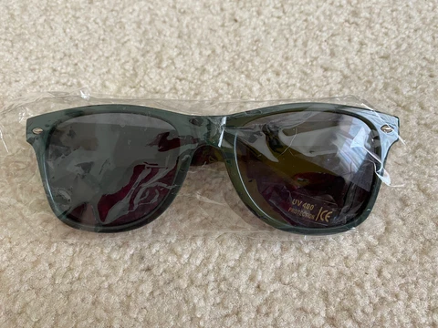 NEW NFL FOOTBALL GREEN BAY PACKERS SENTRY Green PLASTIC SUNGLASSES SGA Cover
