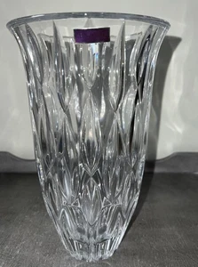 "Florero de cristal Marquis by Waterford Rainfall 9"" en caja con folleto" - Imagen 1 de 6