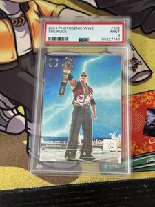 2024 The Rock Panini Photogenic WWE #102 Base Card PSA 9 THE FINAL BOSS - Foto 1 di 2