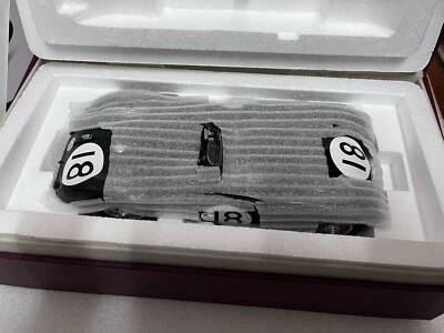 CMC 1:18 Jaguar C-Type, Winner 24h France 1953, Tony Rolt/Duncan Hamilton M-195 - Immagine 1 di 4