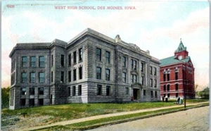 WEST HIGH SCHOOL Des Moines, Iowa IA - Postcard - Picture 1 of 2