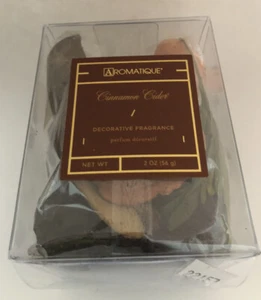 Aromatique The Smell of Cinnamon Cider Potpourri Mini Deco Box - Picture 1 of 5
