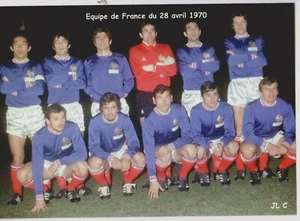 FOOTBALL CP EQUIPE DE FRANCE DU 28 AVRIL 1970 CONTRE LA ROUMANIE  - Picture 1 of 1