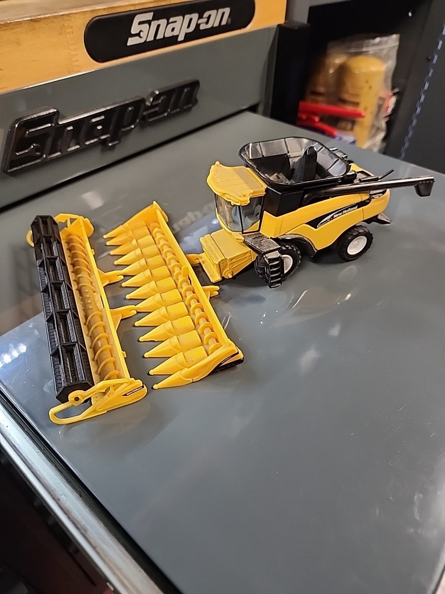 『ゴールド色』デル・ピエロ(FIATgroup、NEW HOLLAND) 27.-New-Holland-TR70_691545.jpg