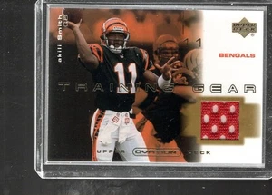 2001 Upper Deck Ovation #T-AS Akili Smith Training Gear - Picture 1 of 2