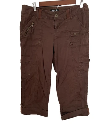 Y2K Apt. 9 Women’s Cargo Capri Pants Size 8 Brown Utility Pockets Adjustable Hem - Image 1 of 4
