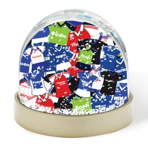 Peterborough Retro Kit Mash Snow Globe Xmas Decoration Great Christmas Gift - Picture 1 of 1