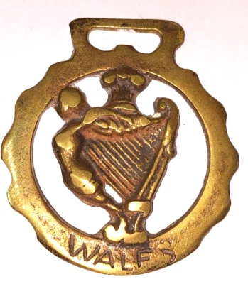 Horse Brass Médaillon Vintage Anglais calèche harnais en laiton d'un cheval - Photo 1/2