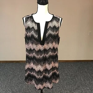 MAURICES Black Beige Sleeveless Blouse Top Sz Medium - Picture 1 of 6