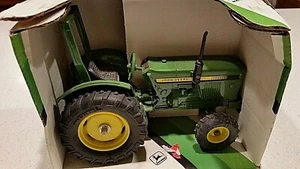 John Deere Compact Utility Tractor 1/16 Die Cast, Ertl #581 Collectible - Picture 1 of 3