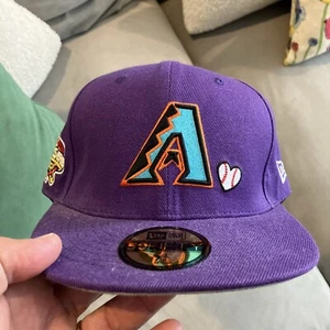 NEW - Arizona Diamondbacks - Love / Hustle = Game - 2001 W.S Fitted Hat - 7 3/8 - Picture 1 of 8