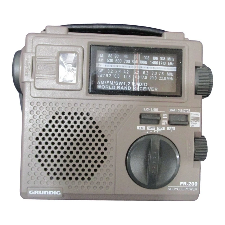 Grundig FR200 World Band Receiver AM/FM/SW1/SW2 Radio Flashlight Winds Up GUC - Image 1 of 4