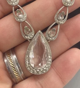 Vintage Silver Tone Elegant Clear Rhinestone Teardrop link signed monet necklace - Picture 1 of 9