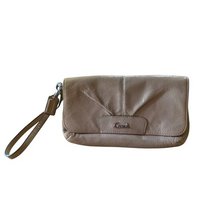 Coach Ashley Putty Wristlet Handbag Clutch Purple Interior - Image 1 of 4