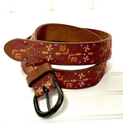Cinturón de cuero boho bordado rosa rojo naranja marca Lucky pequeño Foto 1 de 4
