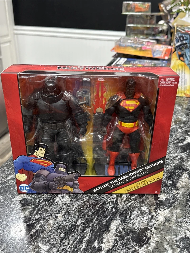 SDCC 2017 DC Comics The Dark Knight Returns Batman & Superman 6" Figure 2-pack