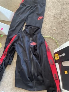 VGC Nike Red Black Track Suit 4-5 Years Small Very Good Condition - Picture 1 of 2