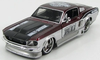 MODELLINO AUTO STATICO MAISTO FORD MUSTANG GT CUSTOM HARLEY-DAVIDSON 1967 1/24 - Immagine 1 di 4