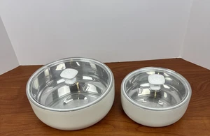 Pampered Chef 2,5 qt y 1 qt cuencos aislados para servir con tapas 100263 100262 - Imagen 1 de 19