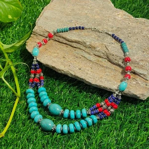 Collar antiguo tribal con cuentas de turquesa y coral surtido ~ collar gótico ~ regalo - Imagen 1 de 4