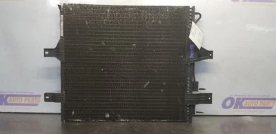 03 MONTAJE CONDENSADOR DODGE RAM 2500 5,9 L AC Foto 1 de 4