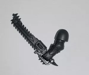 Warhammer 40k Chaos Space Marine Chainsword (C) - NEW STYLE - Picture 1 of 4