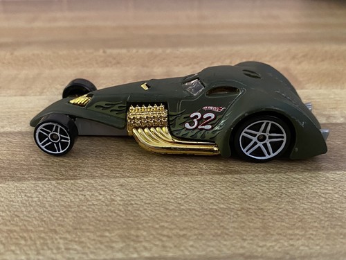 Foto 1 di 7